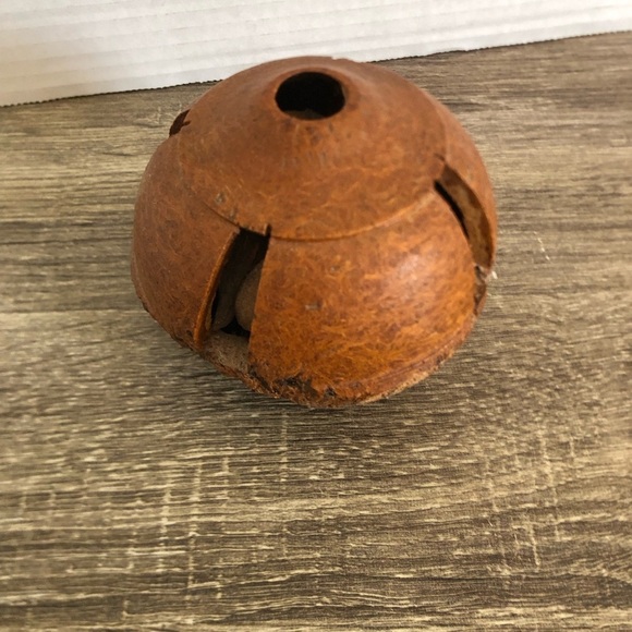 Vtg Hand Carved Wood Bell Rattle - Picture 4 of 12